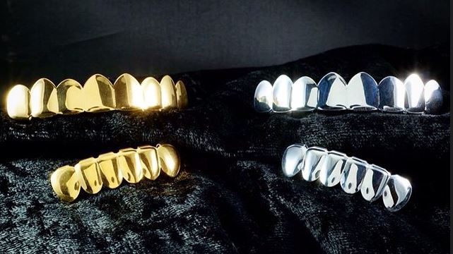 Do Grillz Hurt: Understanding Comfort Expectations with Teeth Accessories