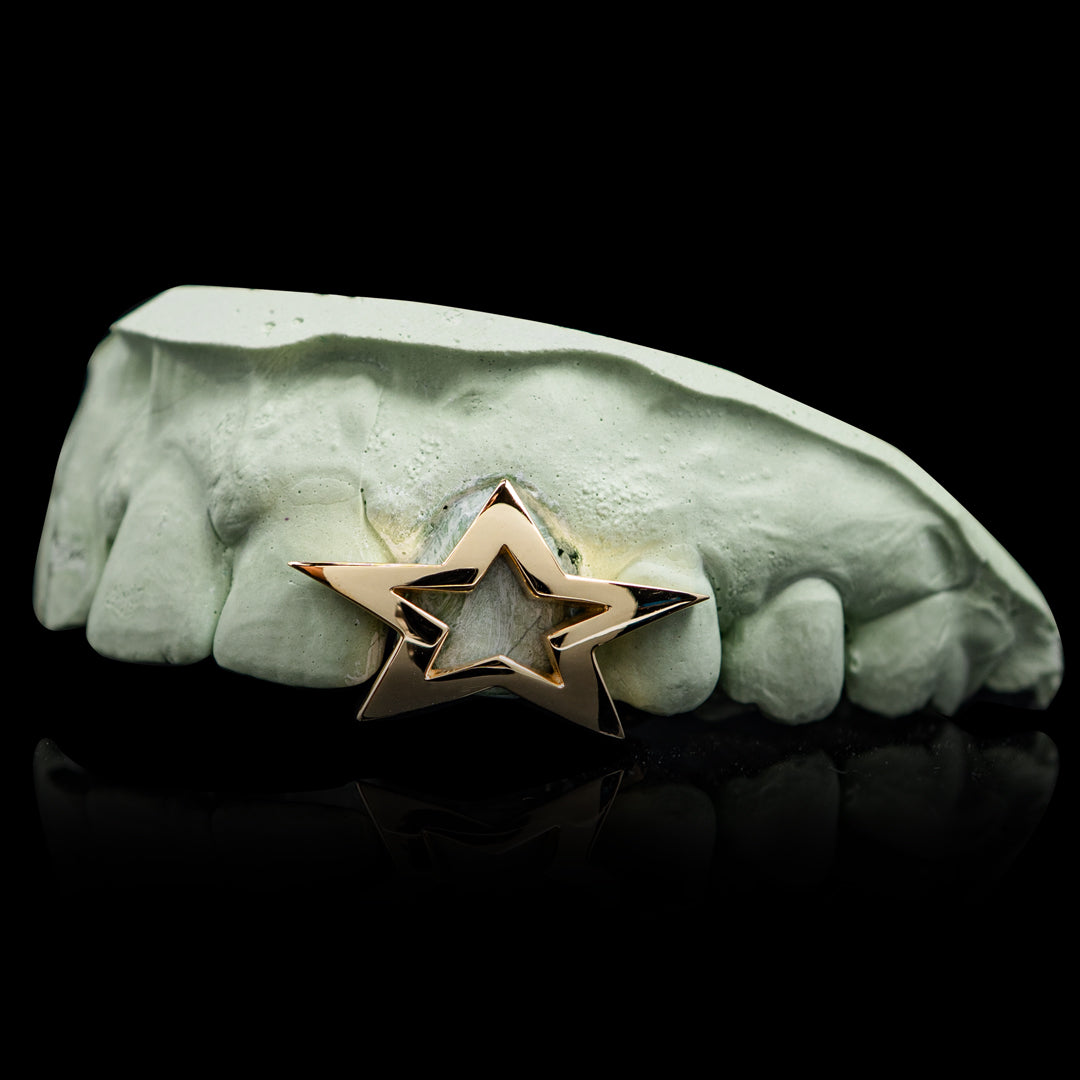 Solid Gold Star Outline Triple Cap Grillz