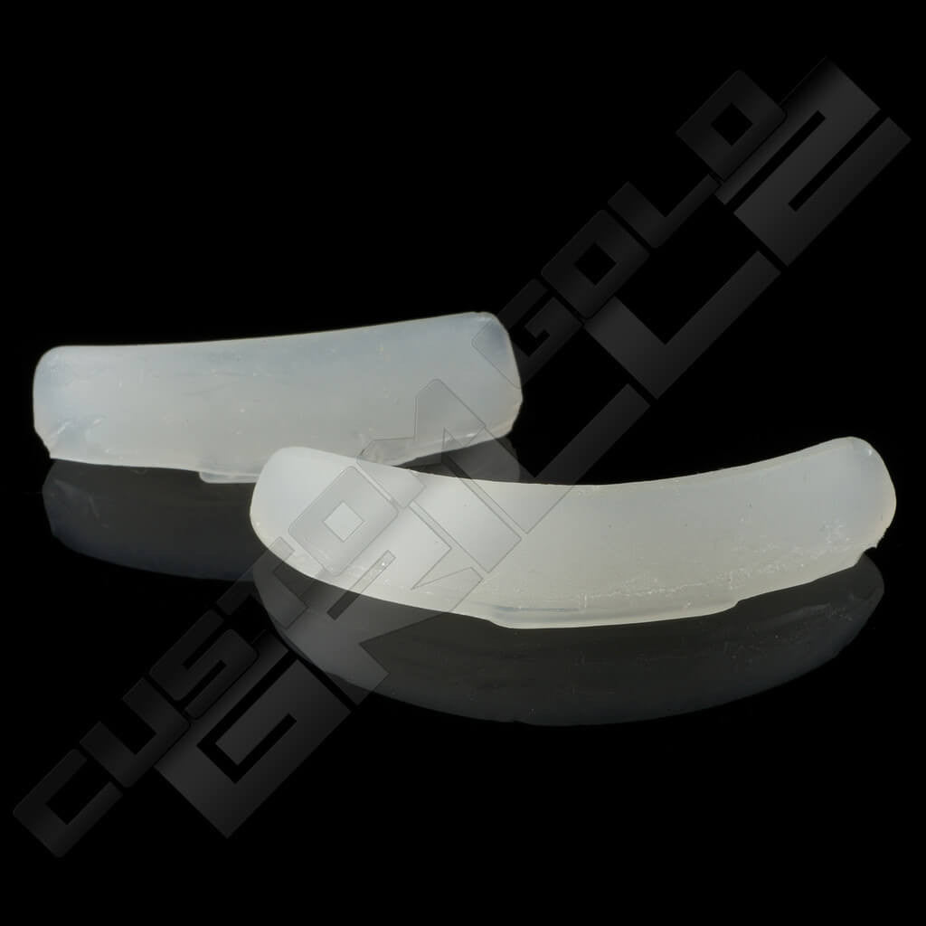 Get the Grillz of your choice to fit instantly with these Silicone Grillz Molding Bars.