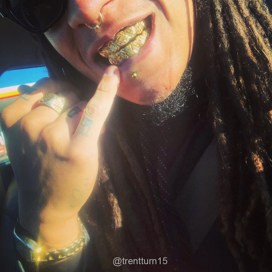 Solid Gold Diamond Cut with Diamond Dust Grillz